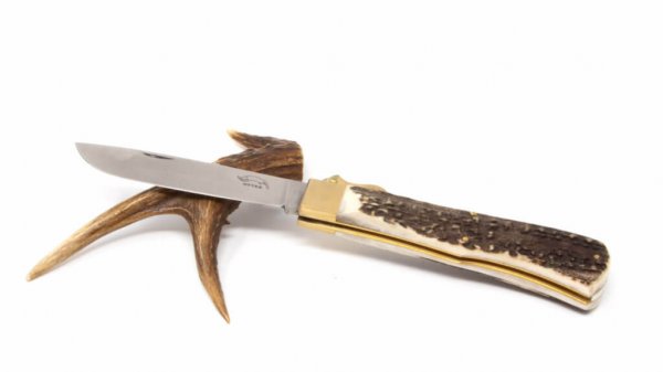 Otter hunting pocket knife